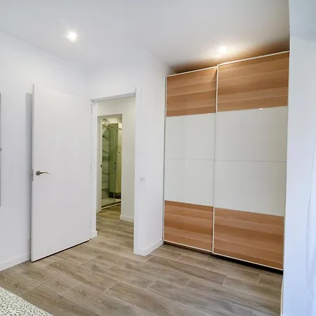 Salatan Apartments, Plaza Paris * Lloret de Mar