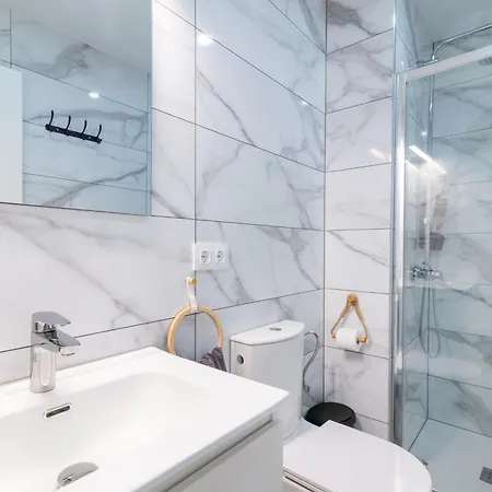 Salatan Apartments, Plaza Paris * Lloret de Mar