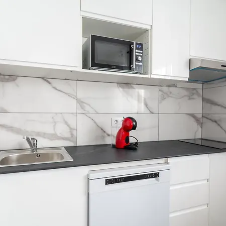 Salatan Apartments, Plaza Paris Lloret de Mar