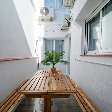 Salatan Apartments, Plaza Paris *