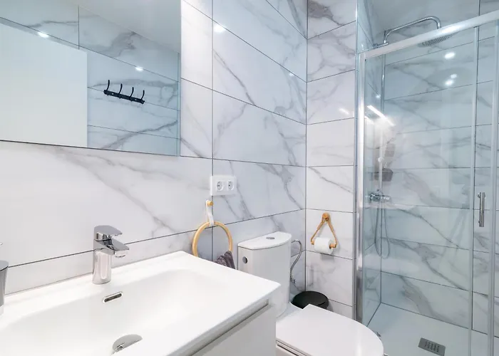 Salatan Apartments, Plaza Paris * Lloret de Mar