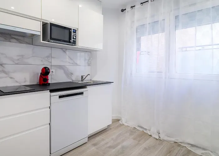 Daire Salatan Apartments, Plaza Paris *