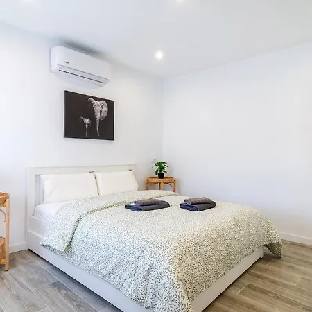 Salatan Apartments, Plaza Paris Διαμέρισμα Λορέτ Ντε Μαρ