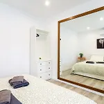 Salatan Apartments, Plaza Paris Apartament Lloret de Mar