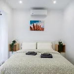 Apartament Salatan Apartments, Plaza Paris *