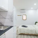 Salatan Apartments, Plaza Paris *