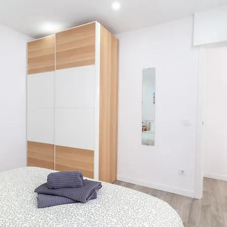 Salatan Apartments, Plaza Paris Apartament