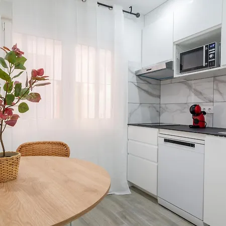 Lägenhet Salatan Apartments, Plaza Paris