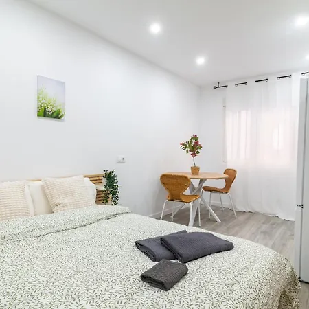 Salatan Apartments, Plaza Paris Daire