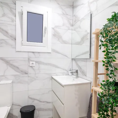 Daire Salatan Apartments, Plaza Paris *