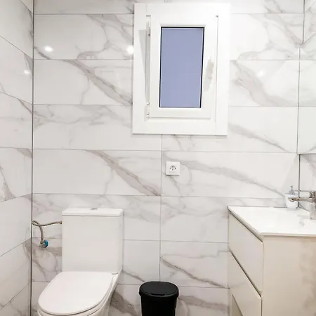 Daire Salatan Apartments, Plaza Paris Lloret de Mar