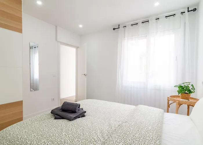 Salatan Apartments, Plaza Paris *