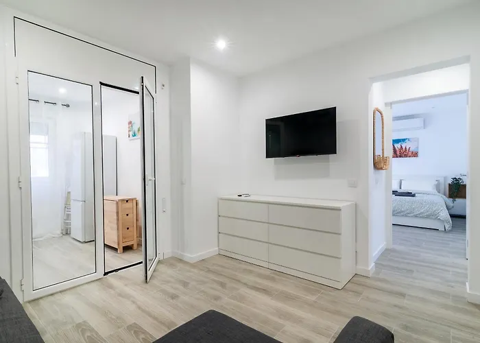 Salatan Apartments, Plaza Paris Apartment