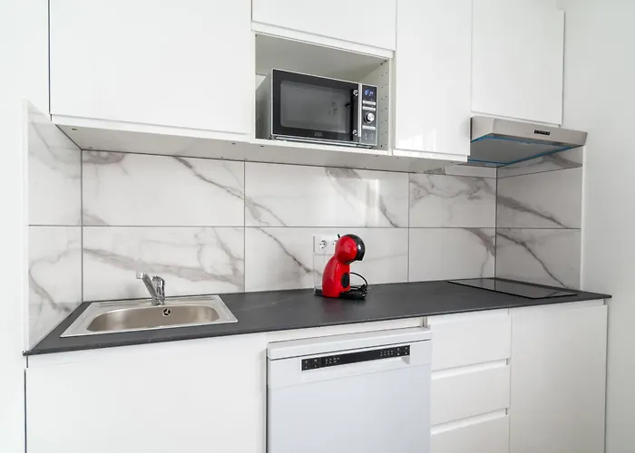 Salatan Apartments, Plaza Paris Lloret de Mar