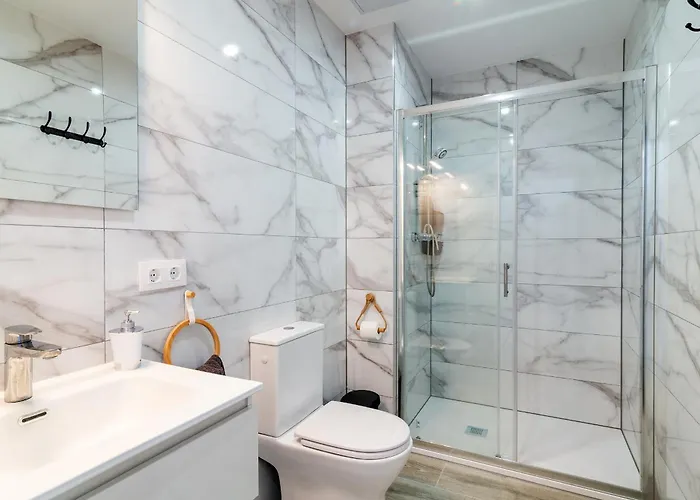 Salatan Apartments, Plaza Paris *