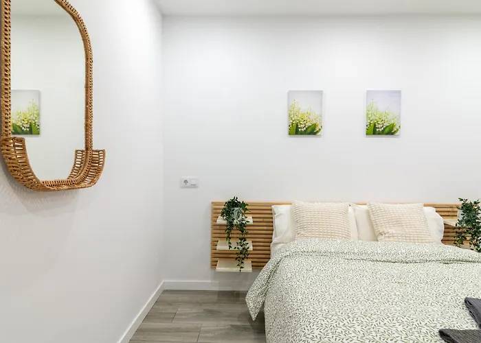 Salatan Apartments, Plaza Paris * Lloret de Mar