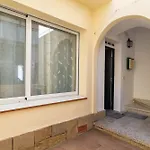 Salatan Apartments, Plaza Paris *