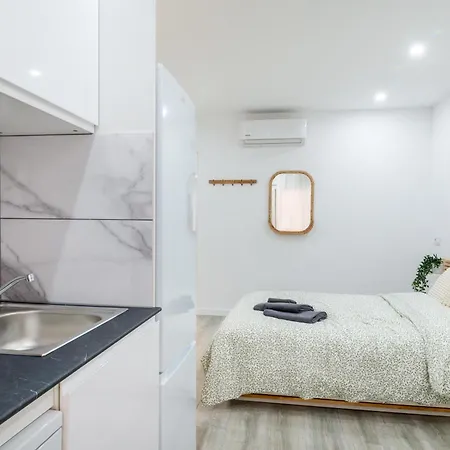 Salatan Apartments, Plaza Paris Lägenhet Lloret de Mar