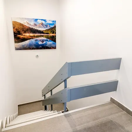 Salatan Apartments, Plaza Paris Lägenhet