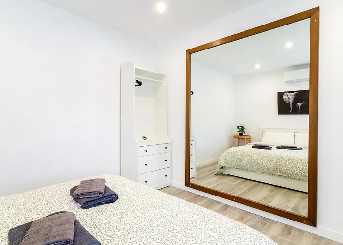 Salatan Apartments, Plaza Paris Апартаменти Льорет-де-Мар