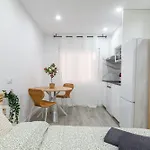 Salatan Apartments, Plaza Paris Apartment