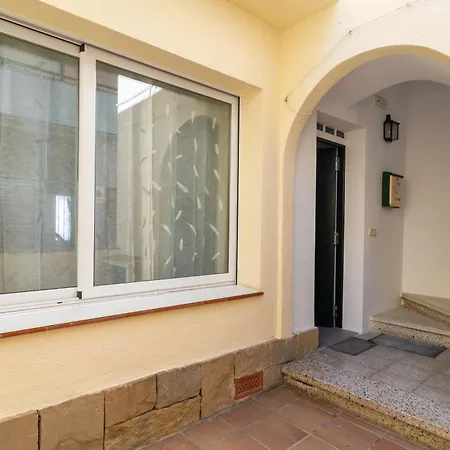 Salatan Apartments, Plaza Paris *