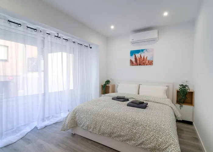 Salatan Apartments, Plaza Paris Appartamento