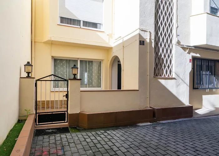 Salatan Apartments, Plaza Paris